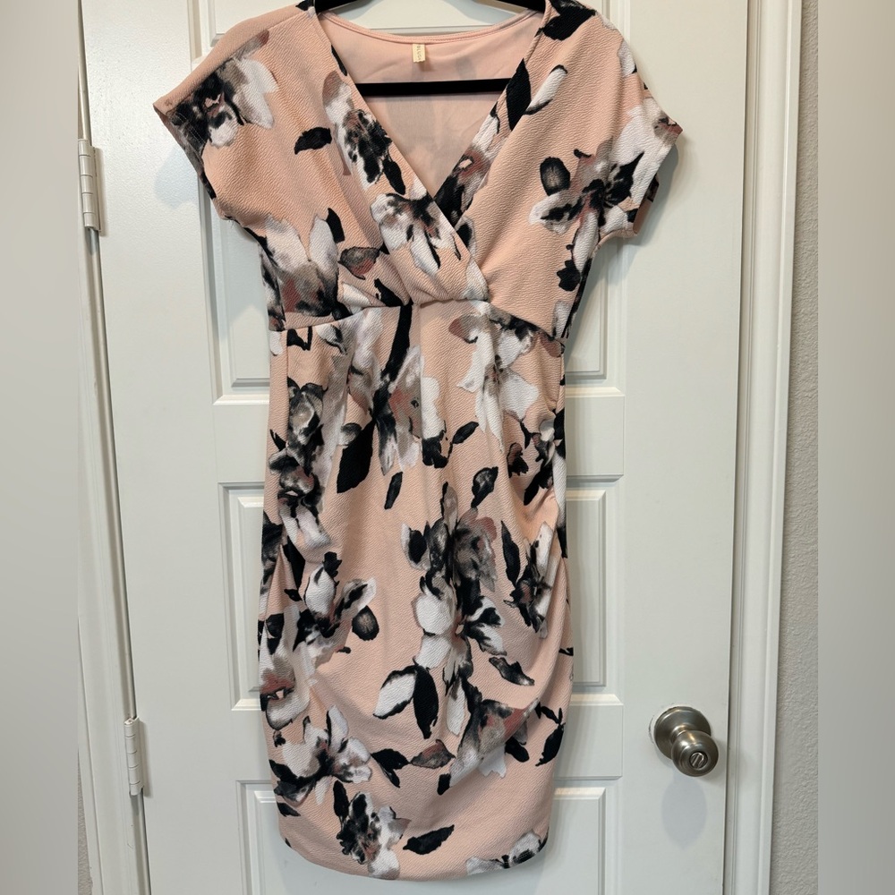 PinkBlush Light Pink Fitted V Neck Dress - size M